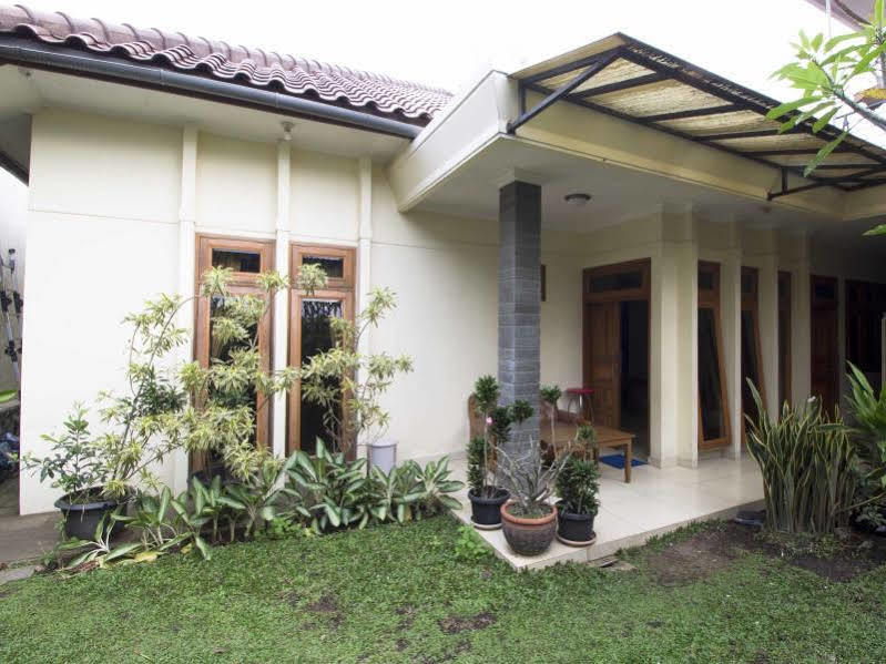 Wisma tamu Reddoorz @ Gegerkalong Hilir Bandung